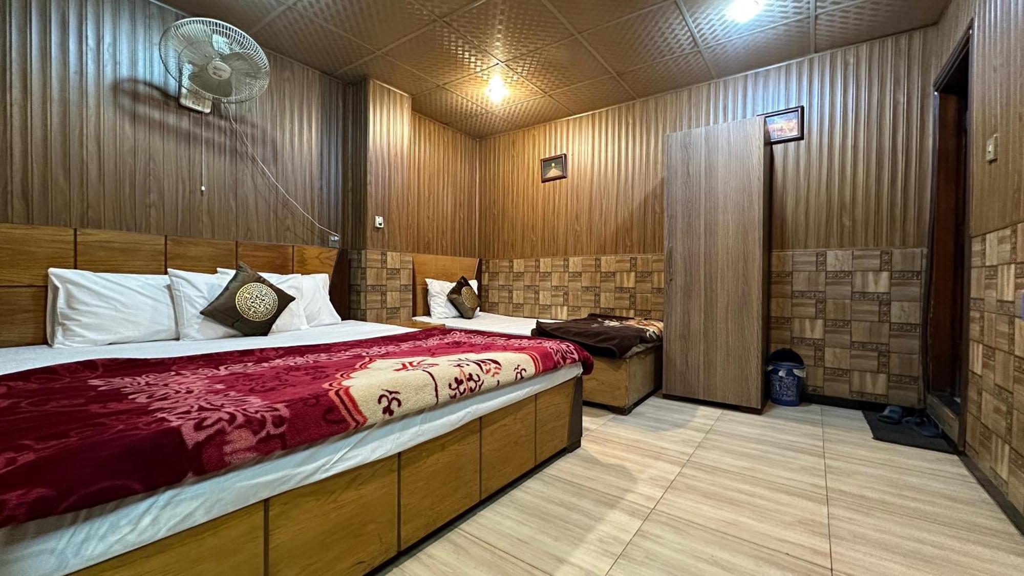 Baoo Jee Hotel Islamabad Rawalpindi Bagian luar foto