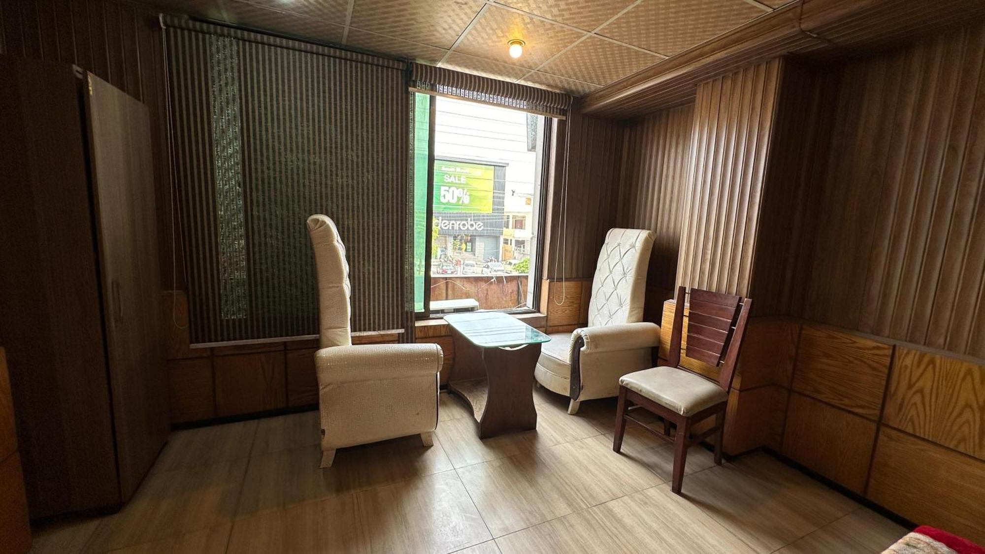 Baoo Jee Hotel Islamabad Rawalpindi Bagian luar foto