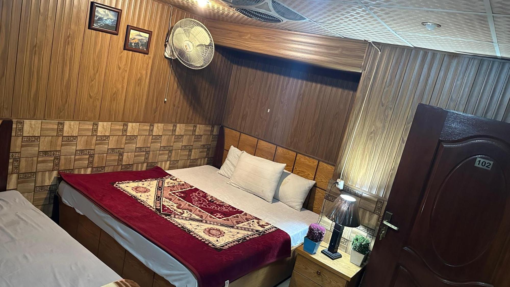 Baoo Jee Hotel Islamabad Rawalpindi Bagian luar foto