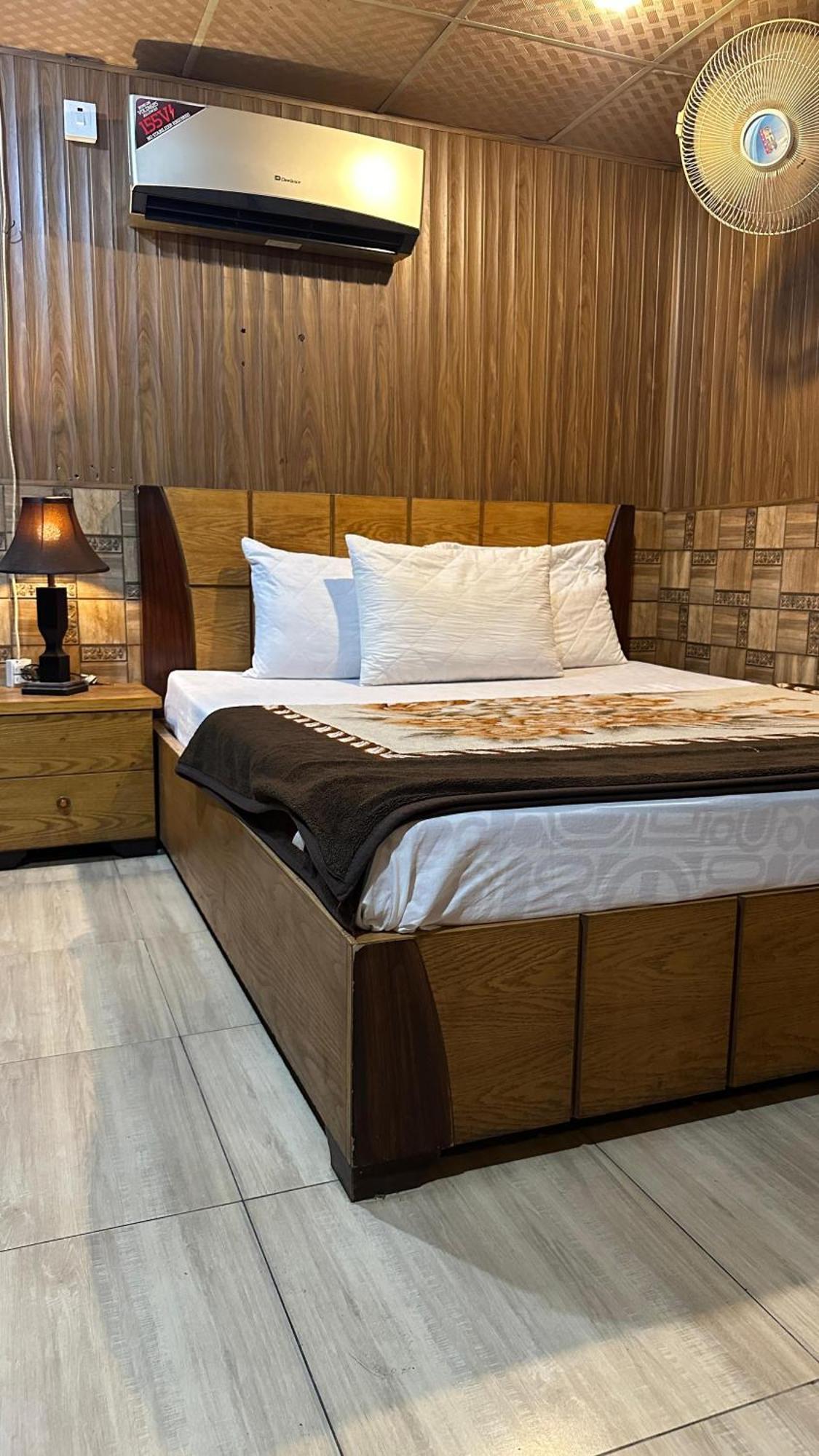 Baoo Jee Hotel Islamabad Rawalpindi Bagian luar foto
