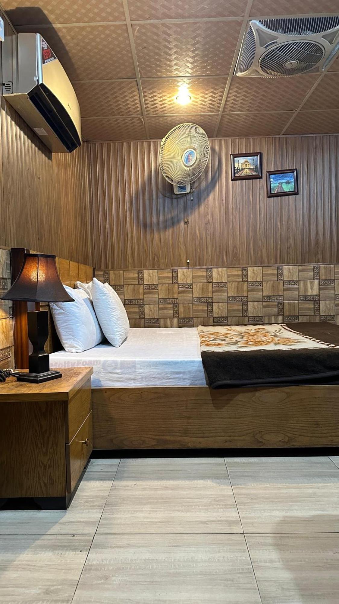 Baoo Jee Hotel Islamabad Rawalpindi Bagian luar foto