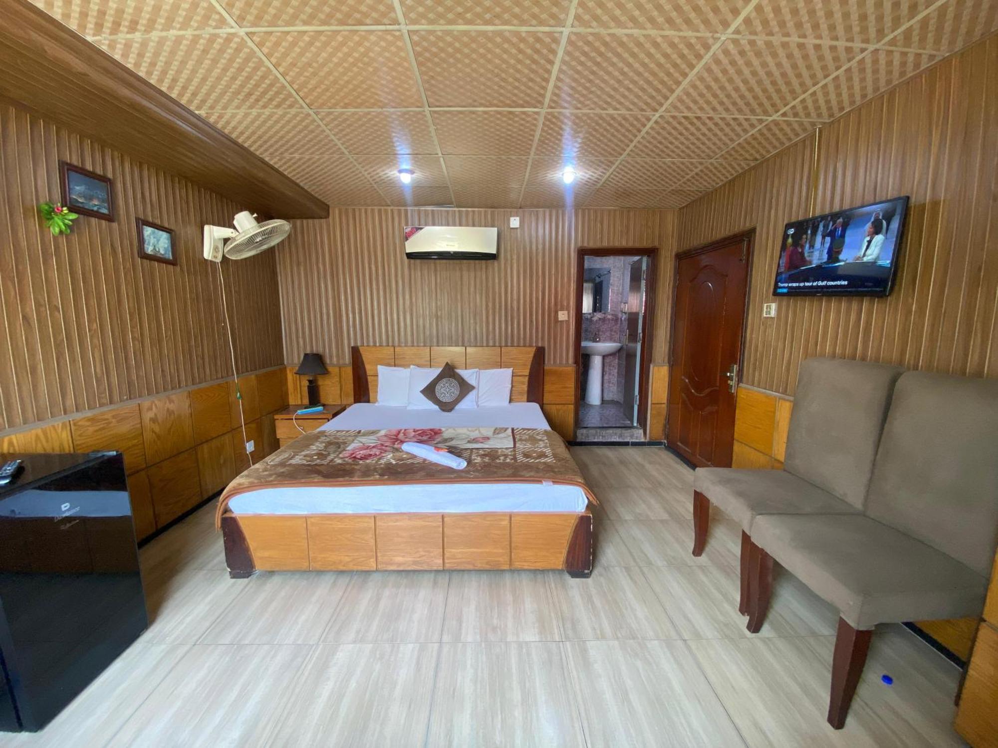 Baoo Jee Hotel Islamabad Rawalpindi Bagian luar foto